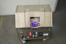 Load image into Gallery viewer, Professional cleaning machine for melt blown mould